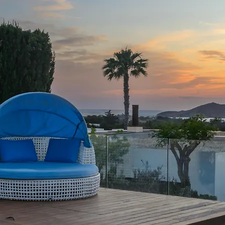 Villa Zelmar - Tranquility And Privacy In Cala Conta *