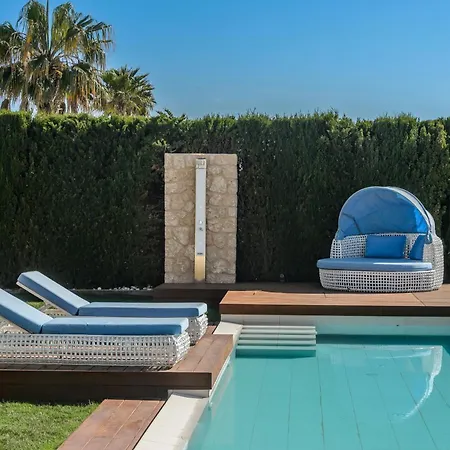 Zelmar - Tranquility And Privacy In Cala Conta Villa *