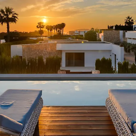 Zelmar - Tranquility And Privacy In Cala Conta