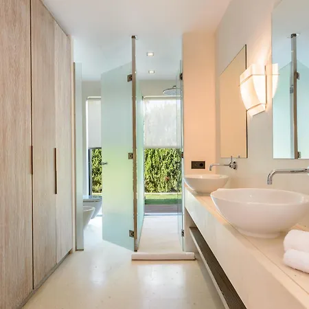 Zelmar - Tranquility And Privacy In Cala Conta