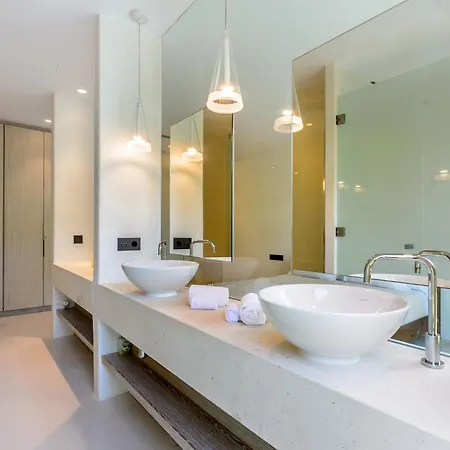 Zelmar - Tranquility And Privacy In Cala Conta San José
