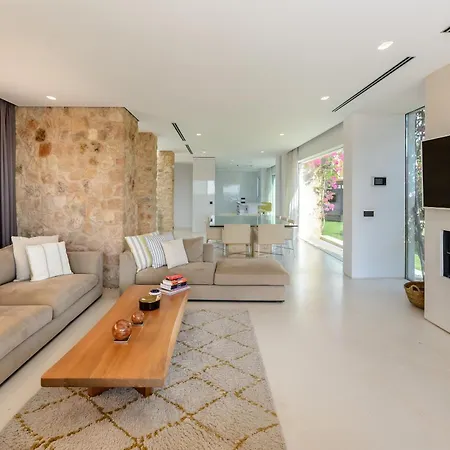 Villa Zelmar - Tranquility And Privacy In Cala Conta